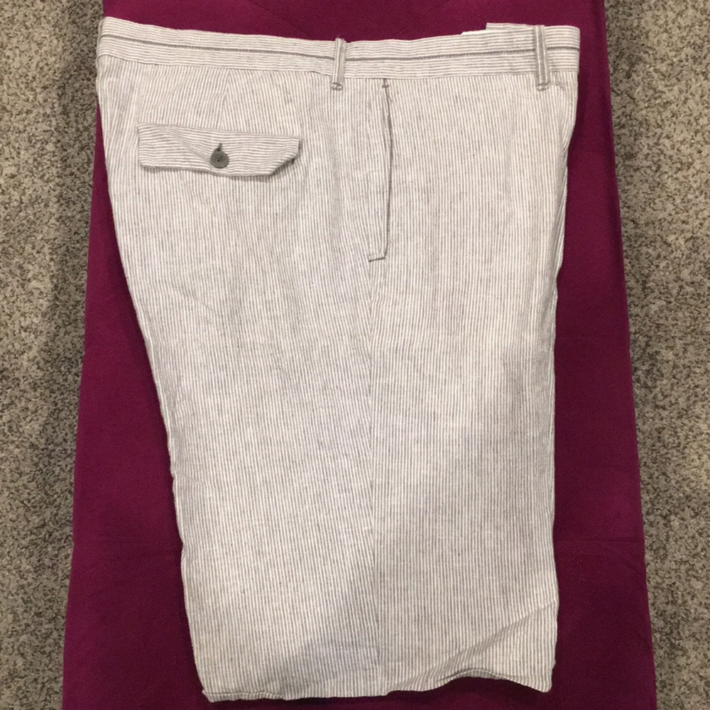 5/$25 Perry Ellis Linen “seersucker” Shorts. Sz 38